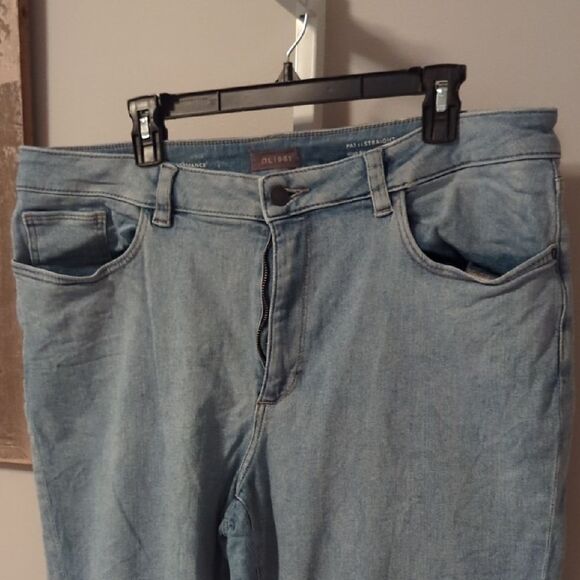 DL1961 Women's Straight Leg Jeans - Light Blue - Picture 2 of 9